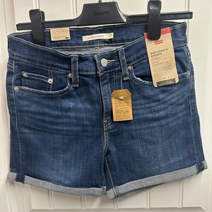Levi’s Mid Lengths shorts - 27 waist - NEW with tags
